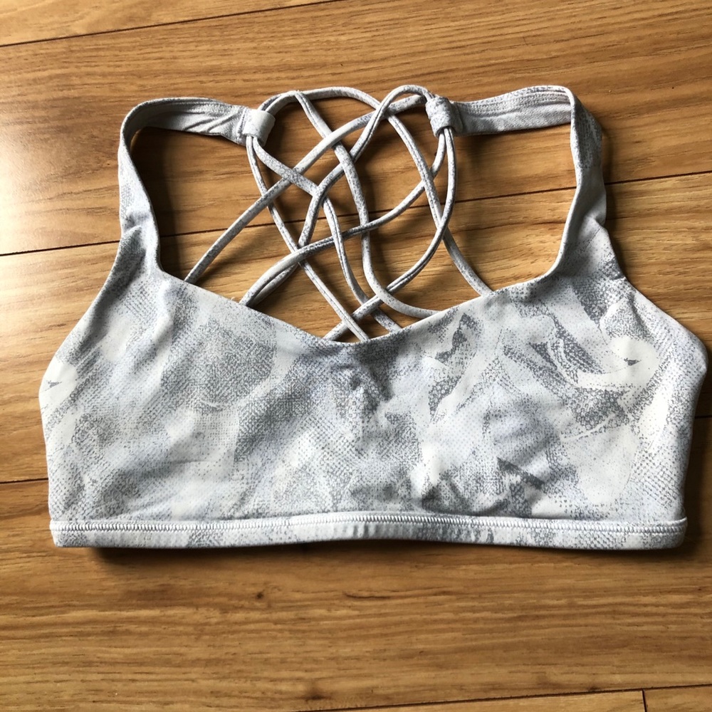 Lululemon free to be bra wild